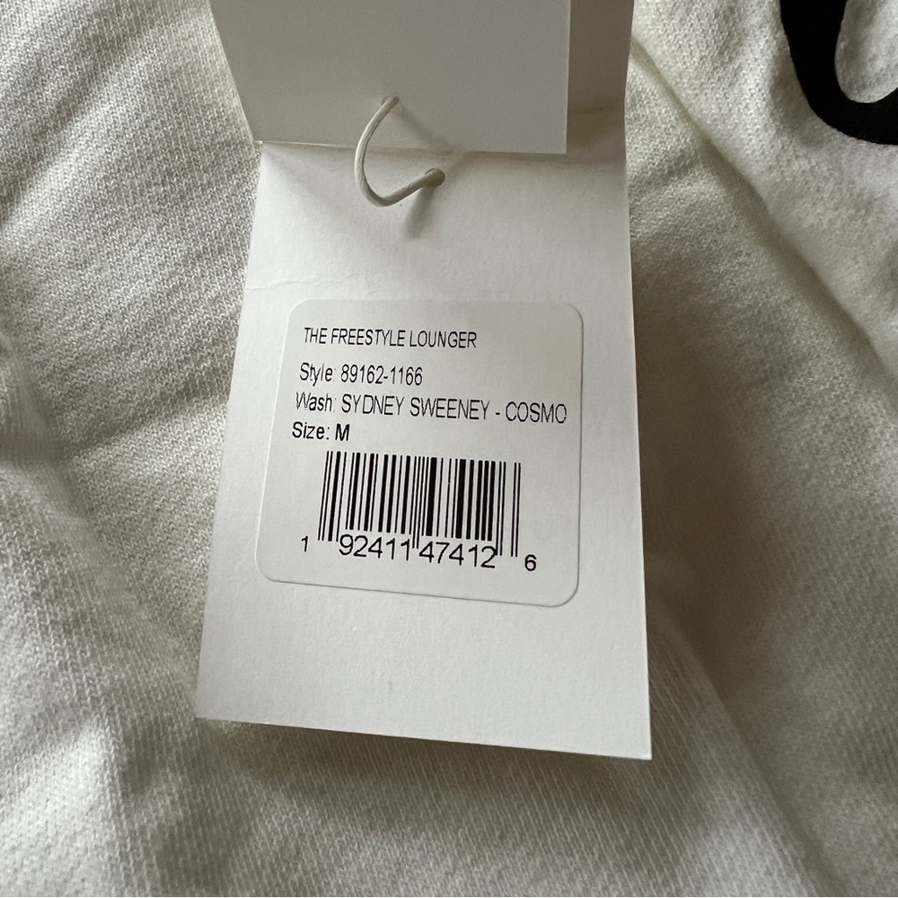 Mother Denim x Cosmopolitan Sydney Sweeney Unisex Sweatshirt Crewneck NWT - Picture 8 of 12